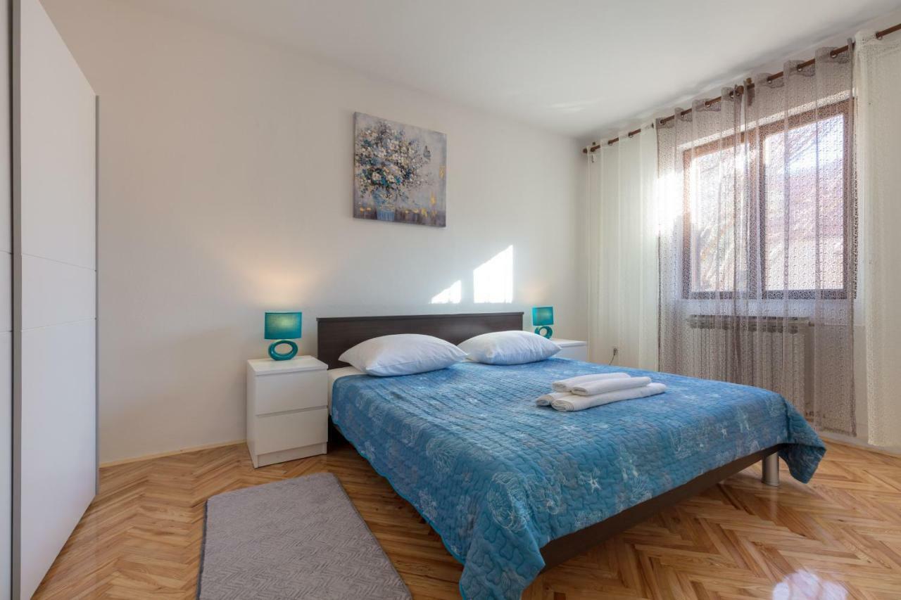 Vacation Home Duilo Donji Zemunik Exterior photo