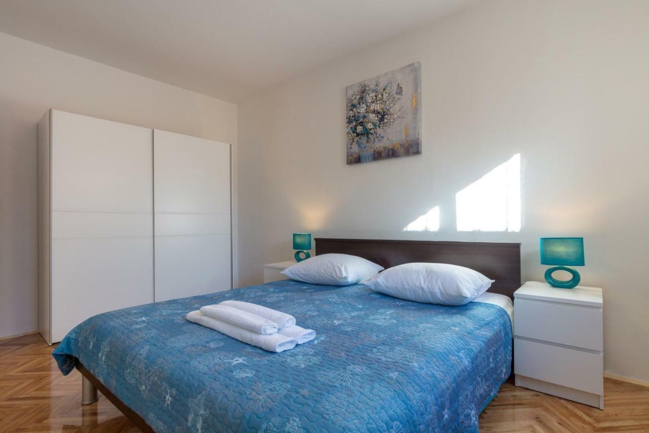 Vacation Home Duilo Donji Zemunik Exterior photo